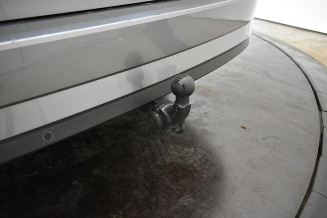 Skoda SUPERB 1.4 TSI iV Style 360ºCamera El Trekh+aKlep Panodak Leder Virtual