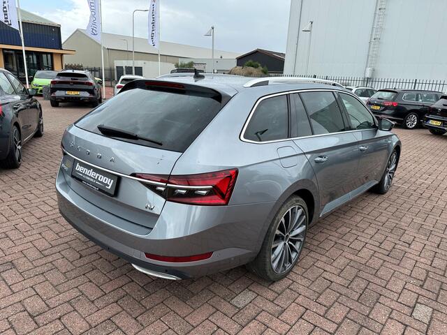 Skoda SUPERB Combi 1.4 TSI iV 218pk Laurin & Klement | Pano dak | Trekhaak