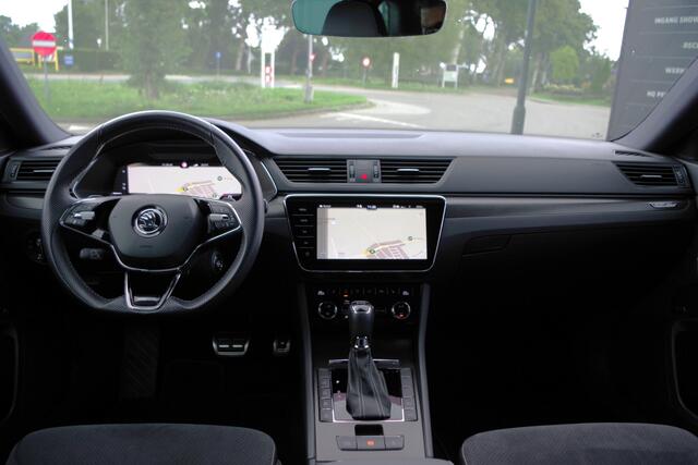 Skoda SUPERB Combi 1.4 TSI iV Sportline 218 PK BNS PHEV, Trekhaak, Memory, Canton Sound, Carplay, Camera