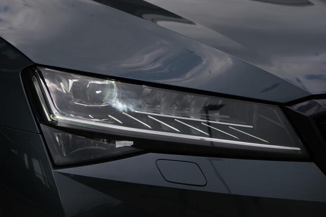 Skoda SUPERB Combi 1.4 TSI iV Sportline 218 PK BNS PHEV, Trekhaak, Memory, Canton Sound, Carplay, Camera