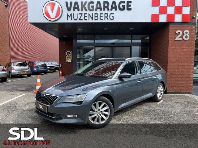 Skoda SUPERB Combi 1.5 TSI ACT Style Business // LED // KEYLESS // ELEK. STOELEN+GEHEUGEN // LEDER // ADAPT. CRUISE // WEGKLAPBARE TREKHAAK //