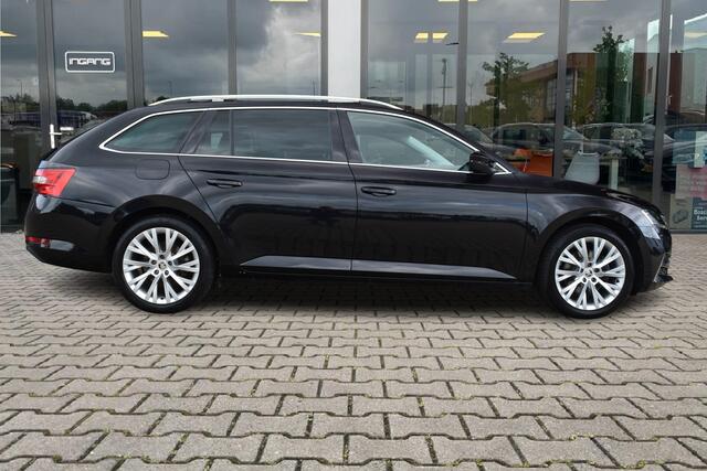 Skoda SUPERB Combi 1.4 TSI iV Business Edition Plus | ACC | Trekhaak | Canton |