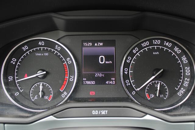 Skoda SUPERB Combi 1.4 TSI Ambition Business Trekhaak Navigatie CarPlay