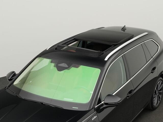 Skoda SUPERB Combi 1.5 TSI 204 pk DSG PHEV Laurin & Klement | Panoramadak | Leder | Geheugen-/massagestoelen | Rondomzicht camera | Head-Up Display | Canton | Stoelventilatie