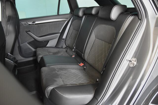 Skoda SUPERB Combi 1.4 TSI iV Sportline Business- Automaat | Dig. Cockpit | Cruise | Stoel-+Stuurverw. PDC | Camera | App. Connect | ECC | Elek. Klep | LM 18" | 1944