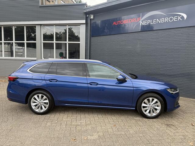 Skoda SUPERB Combi 1.5 TSI MHEV Business Edition 2024 km 27.147 1e eigen Vol optie !!