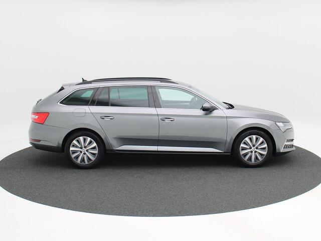 Skoda SUPERB Combi 1.4 TSI 218 Pk iV Business Edition Plus | Adaptive Cruise | Carplay | Sensoren | Stoel Verwarming | Climate Control | 17 Inch | 95.827 Km!!