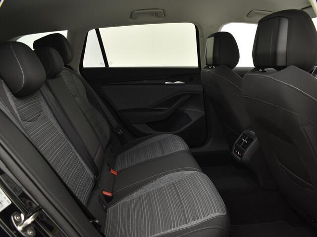 Skoda SUPERB combi Business Edition 1.5 TSI PHEV 150 kW / 204 PK Comb | 18'' Lichtmetalen Velgen | Akoestisch pakket | 2000,- inruilvoordeel!!