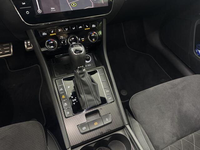 Skoda SUPERB Combi 1.4 TSI iV Sportline / Pano / Canton / Camera