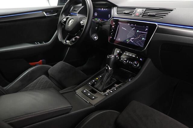 Skoda SUPERB Combi 1.4 TSI iV Sportline Business | COMFORT PACK | STUURVERWARMING | PANORAMADAK | 19"