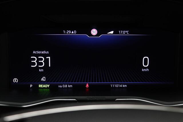 Skoda SUPERB Combi 1.4 TSI iV Sportline Business | COMFORT PACK | STUURVERWARMING | PANORAMADAK | 19"