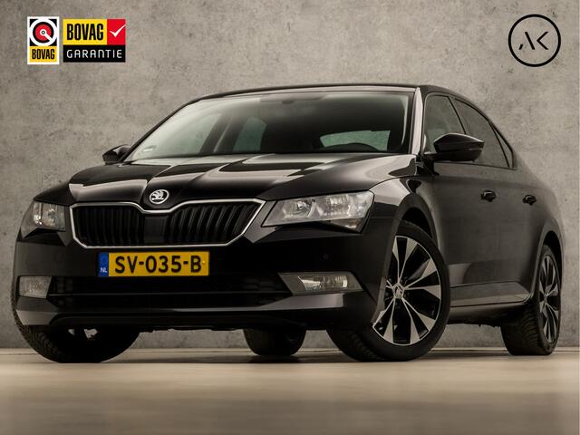 Skoda SUPERB 1.4 TSI Sport (APPLE CARPLAY, GROOT NAVI, CLIMATE, STOELVERWARMING, SPORTSTOELEN, GETINT GLAS, TREKHAAK, PARKEERSENSOREN, LM VELGEN, NIEUWSTAAT)