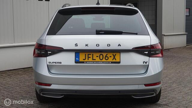Skoda SUPERB Combi 1.4 TSI iV SportLine PHEV 218PK Panoramadak + schuif-/kantel | Digital Cockpit | Elektr verst Stoelen