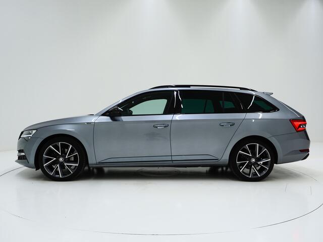 Skoda SUPERB Combi 1.4 TSI iV Sportline 218PK | Panoramadak | Trekhaak | Sportstoelen | Camera | Keyless | Carplay