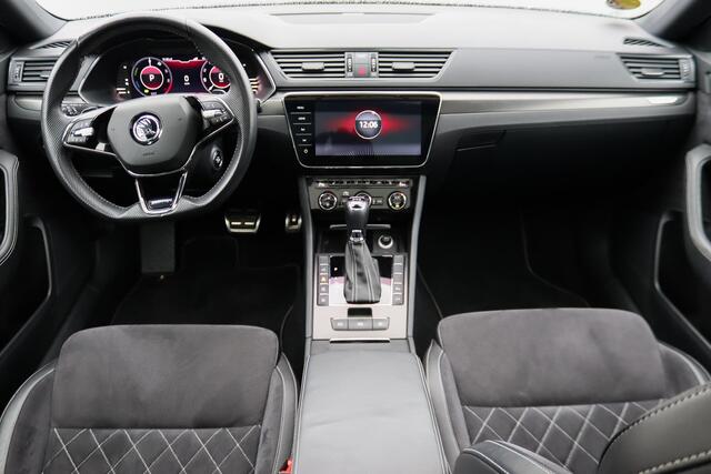 Skoda SUPERB Combi 1.4 TSI iV Sportline Black Edition Panoramadak, LED, Sportstoelen, Alcantara, Memory, Camera