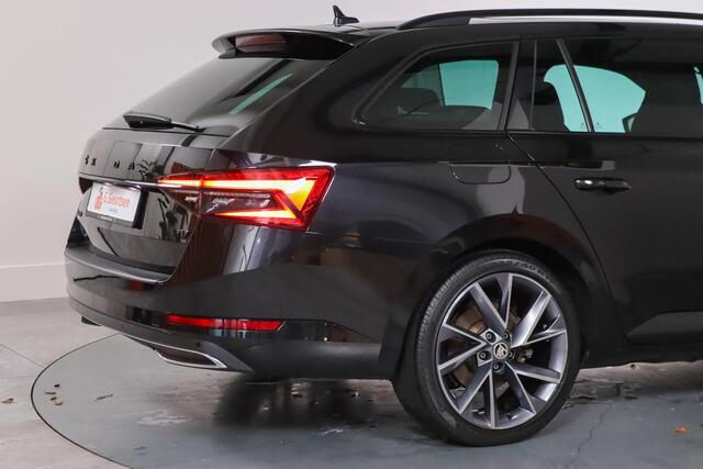 Skoda SUPERB Combi 1.4 TSI iV Sportline Black Edition Panoramadak, LED, Sportstoelen, Alcantara, Memory, Camera