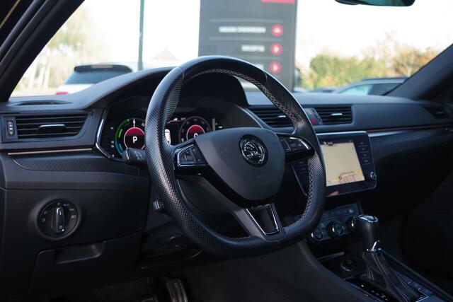 Skoda SUPERB Combi 1.4 TSI iV 218m PK Sportline BNS PHEV, Panoramadak, Adap. Cruise Control, Matrix-LED