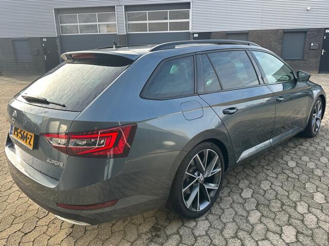 Skoda SUPERB 1.4 TSI Sportline, Pano, LED Matrix, Trekhaak, Carplay