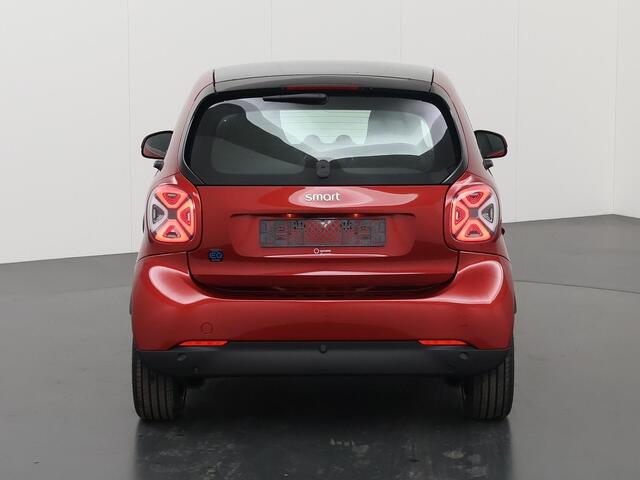 Smart FORTWO EQ comfort plus EQ Comfort PLUS 18 kWh Smart fortwo EQ comfort plus EQ Comfort PLUS | Bodypanels in carmine RED (metallic)