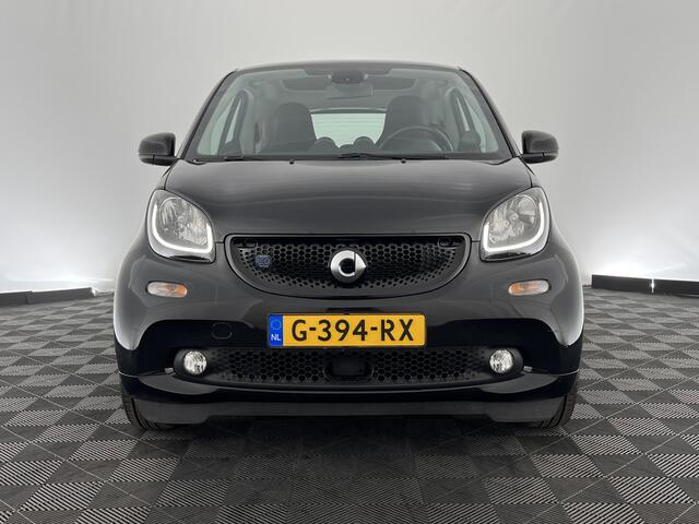 Smart FORTWO EQ Business Solution 18 kWh [3-Fase] ( SOH-93%) Aut. *PANO | LUXURY-LEATHER | NAVI-FULLMAP | CAMERA | HEATED-COMFORTSEATS | AIRCO | CRUISE | AMBIENT-LIGHT | 15''ALU*