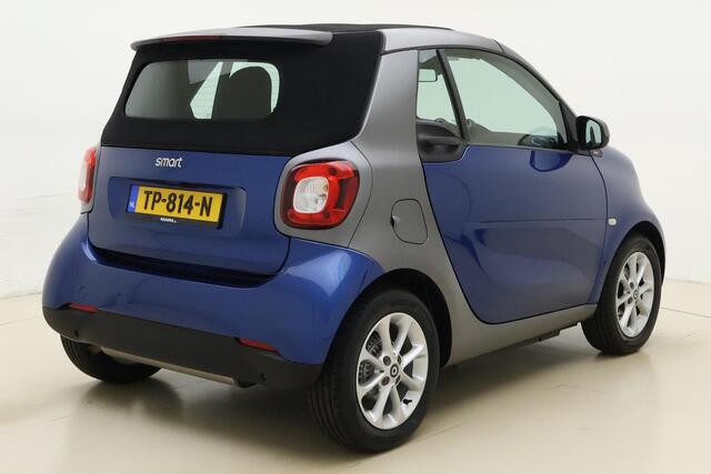 Smart FORTWO cabrio 1.0 Perfect Automaat Cabriolet | Climate control Stoelverwarming | Lichtmetalen velgen | Weinig kilometers | Radio | Bluetooth
