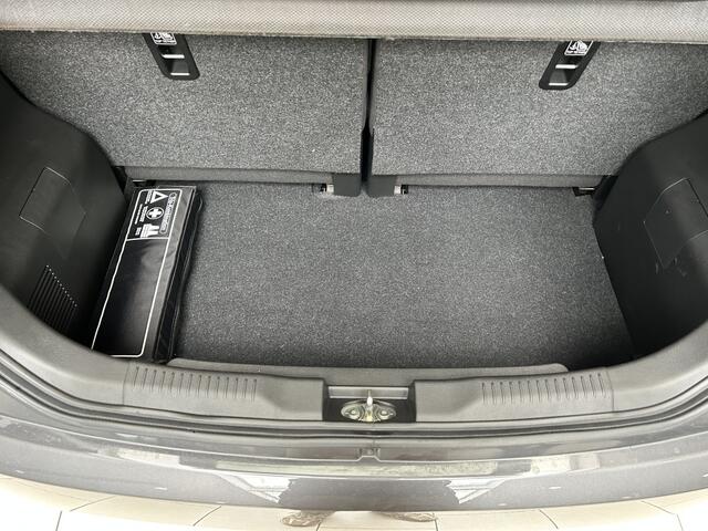 Suzuki IGNIS 1.2 Smart Hybride Style [ CRUISE I NAVI I CLIMMA I CAMERA ]