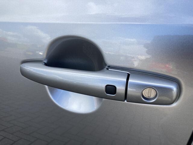 Suzuki IGNIS 1.2 Smart Hybrid Style Clima, Cruise Control, Navigatie, Achteruitrijcamera