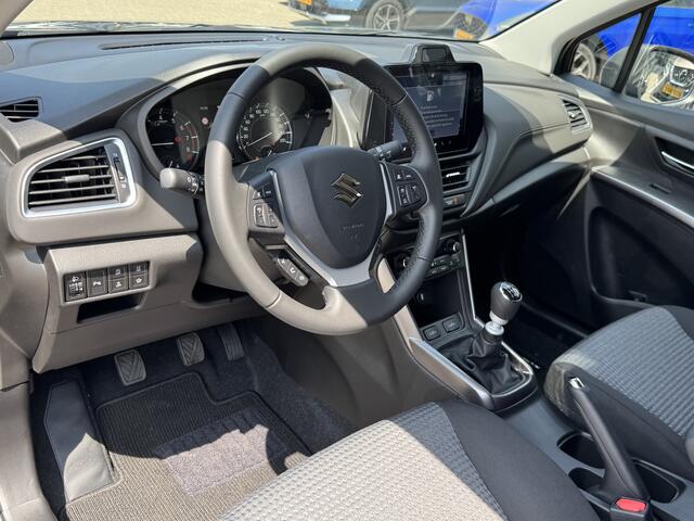 Suzuki S-Cross 1.4 Boosterjet Select Smart Hybrid Direct uit voorraad leverbaar. Nu met 2.500 extra klantvoordeel info: M.Safari 0492588976