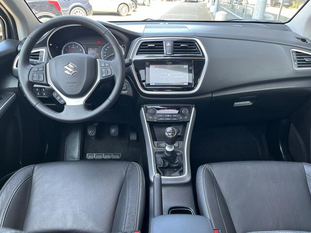 Suzuki S-Cross 1.4 Boosterjet Stijl | Navigatie | Camera | Stoelverwarming | Trekhaak | Schuif/Kanteldak | Adapt Cr.Control |