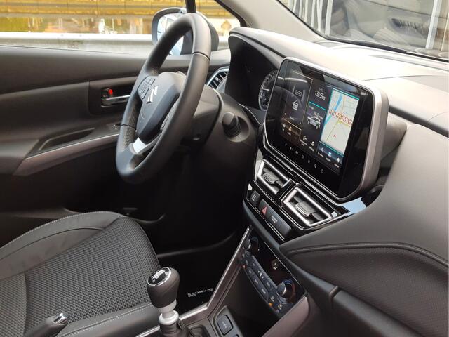 Suzuki S-Cross 1.4 BOOSTERJET STYLE SMART HYBRID 1.500 Kg Trekgewicht | Met 6 JAAR GARANTIE! | Inclusief ¤ 3.300,- Voorraad Voordeel