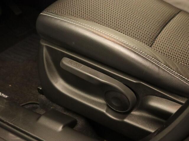 Suzuki S-Cross 1.5 Hybrid Style - AFNEEMBARE TREKHAAK 1200KG GEREMD TREKGEWICHT - PARKEERSENSOREN VOOR EN ACHTER - 360 GRADEN CAMERA - DODEHOEK DETECTIE - STOEL VERWARMING - NAVIGATIE - APPLE CARPLAY/ANDROID AUTO - KEYLESS ENTRY & START