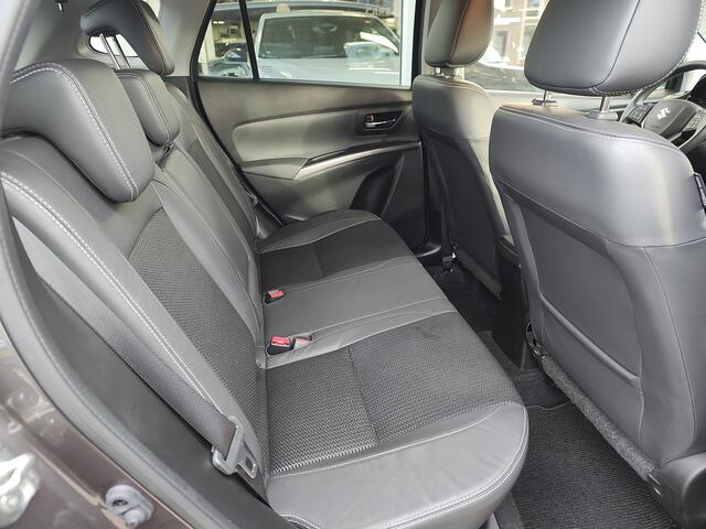 Suzuki S-Cross 1.5 HYBRID STYLE AUTOMAAT Trekhaak | All Seasonbanden | 360 Camera