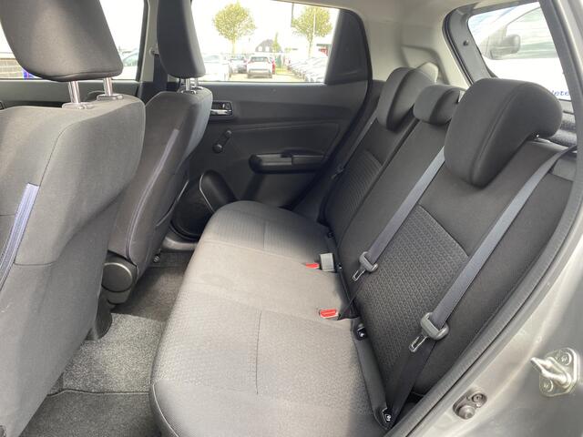 Suzuki SWIFT 1.2 Comfort GT Smart Hybrid NL Auto Originele Spoiler en Dubbele uitlaat Dealer Onderhouden