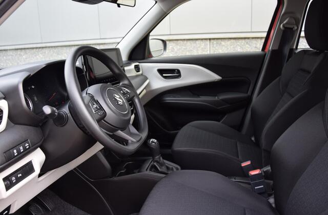 Suzuki SWIFT 1.2 Comfort Smart Hybrid | Van ¤21.995,- naar ¤19.995,-!! | 6 jaar garantie of 150.000 KM |
