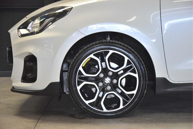Suzuki SWIFT 1.4 Sport Xenon Clima Navi Camera Adapt Cruise 17inch! Nieuwstaat!