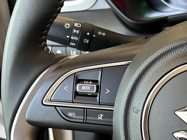 Suzuki SWIFT 1.2 Select Smart Hybrid **NAVIGATIE/ STOELVERWARMING/ APPLE CARPLAY & ANDROID AUTO/ DODEHOEKDETECTIE/ ADAPTIVE CRUISE CONTROL/ 36 MAANDEN GARANTIE**