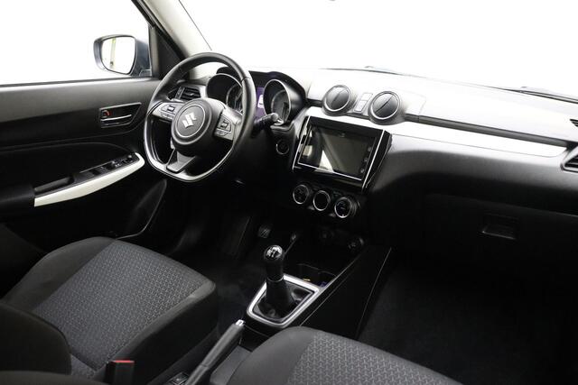Suzuki SWIFT 1.0 Stijl Smart Hybrid 111pk | Navigatie | Adaptive Cruise Control | Climate Control | Camera | Achterspoiler | Stoelverwarming | Lichtmetalen Velgen