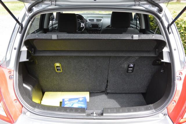 Suzuki SWIFT 1.6 Sport 5-deurs Airco/Spoiler/L.m.velgen