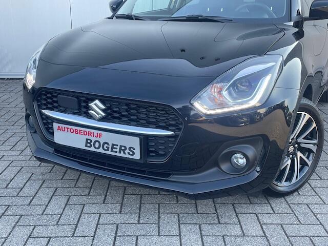 Suzuki SWIFT 1.2 Style Smart Hybrid Navigatie, Climate Control, Adaptive Cruise Control, LED, 16"Lm, Achteruitrijcamera, Keyless Entry