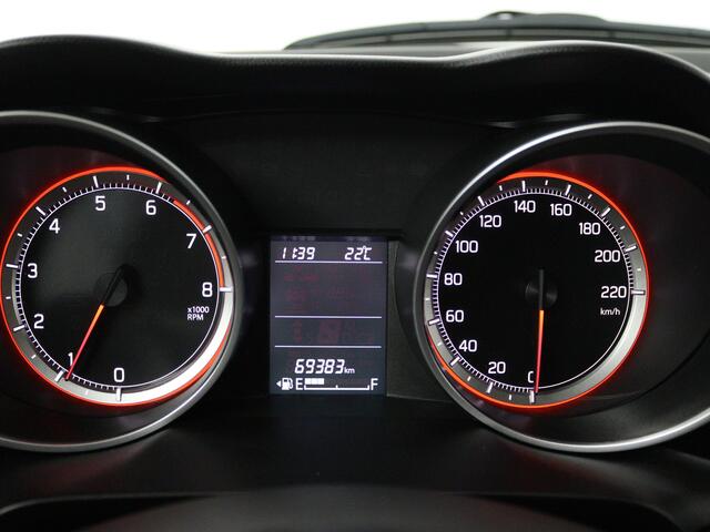 Suzuki SWIFT 1.0 Select | Apple Carplay / Android Auto (Navigatie) | Camera | LM velgen | Airco | Stoelverwarming |