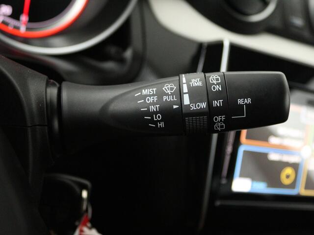 Suzuki SWIFT 1.0 Select | Apple Carplay / Android Auto (Navigatie) | Camera | LM velgen | Airco | Stoelverwarming |