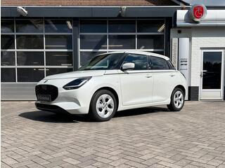 suzuki-swift-1.2-style-smart-hybrid