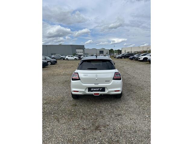 Suzuki SWIFT 1.2 Style Smart Hybrid