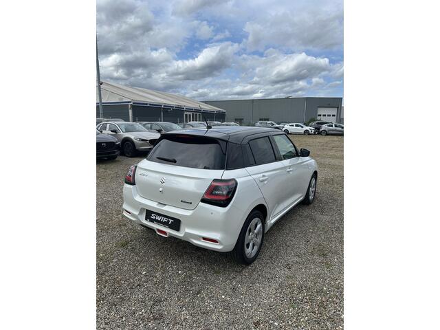 Suzuki SWIFT 1.2 Style Smart Hybrid