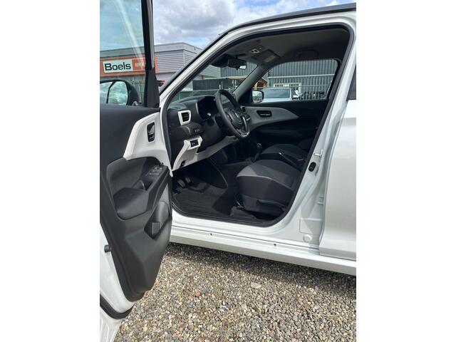 Suzuki SWIFT 1.2 Style Smart Hybrid