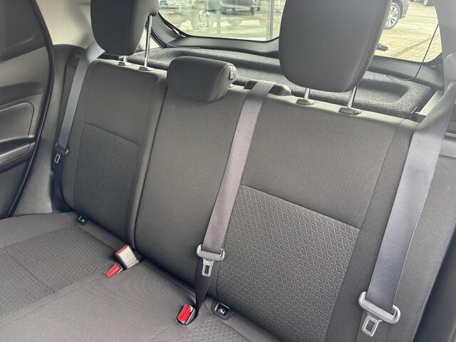 Suzuki SWIFT 1.2 Select Smart Hybrid Cruise control/ Apple CarPlay