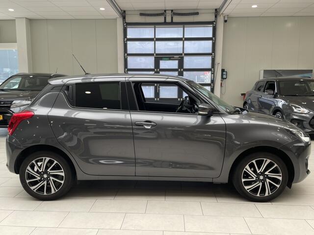 Suzuki SWIFT 1.2 Style Smart Hybride [ CLIMA I CAMERA I CARPLAY I NAVI ]