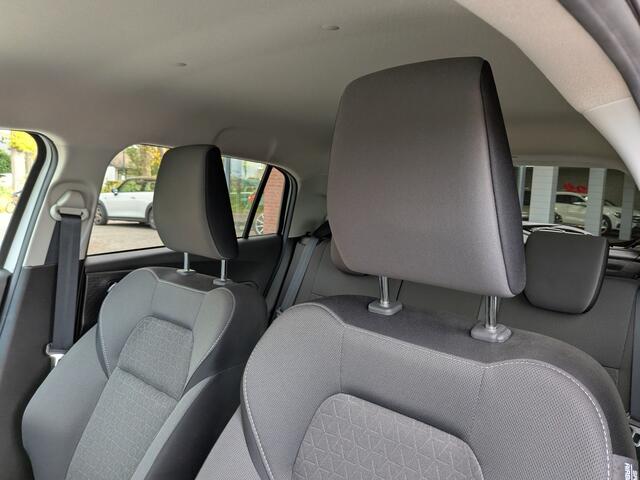 Suzuki SWIFT 1.2 Style Smart Hybrid,Navi,Camera.