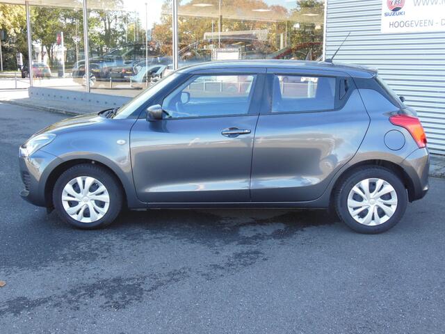 Suzuki SWIFT 1.2 Comfort Smart Hybrid Staat in Hoogeveen
