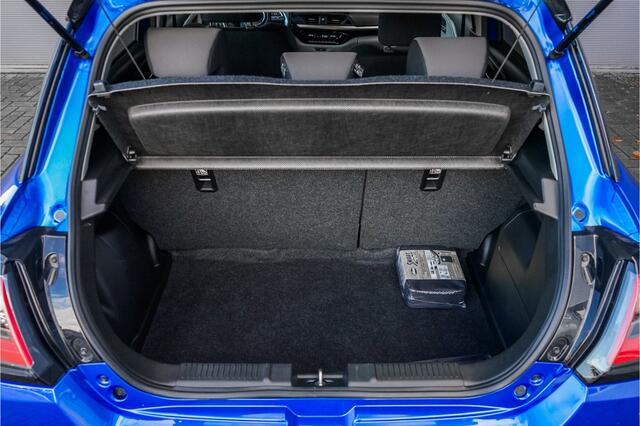 Suzuki SWIFT 1.2 Style Smart Hybrid Navi ACC Camera CarPlay BTW